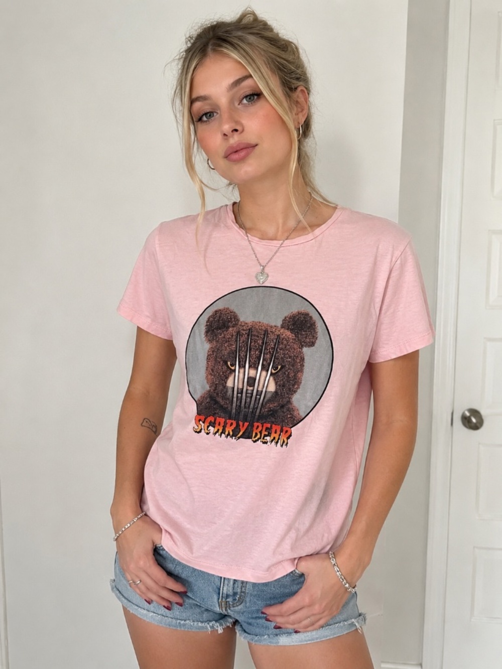Neil Barrett Scary Bear Graphic T-Shirt Pink Size S